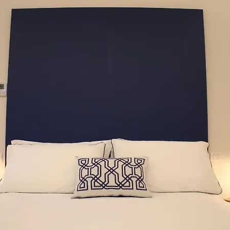 La Casa Nel Parco 4* Neapol